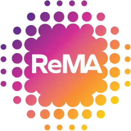 Een kleurrijk, cirkelvormig logo met het opschrift 'ReMA'.