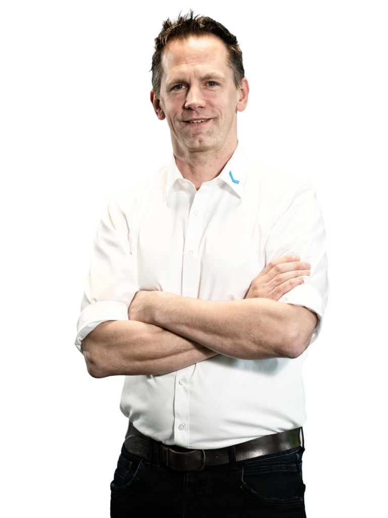 Man in een wit overhemd, symbool voor industriële waterzuivering – Spaleck Wassertechnik.