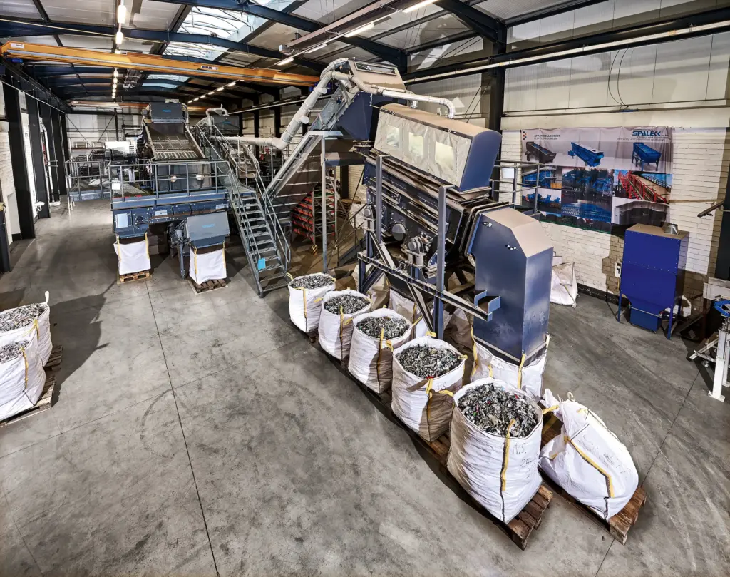 Het SPALECK TestCenter biedt recyclingbedrijven de mogelijkheid om hun materiaalverwerking te optimaliseren met SPALECK-zeefmachines en transporttechniek.