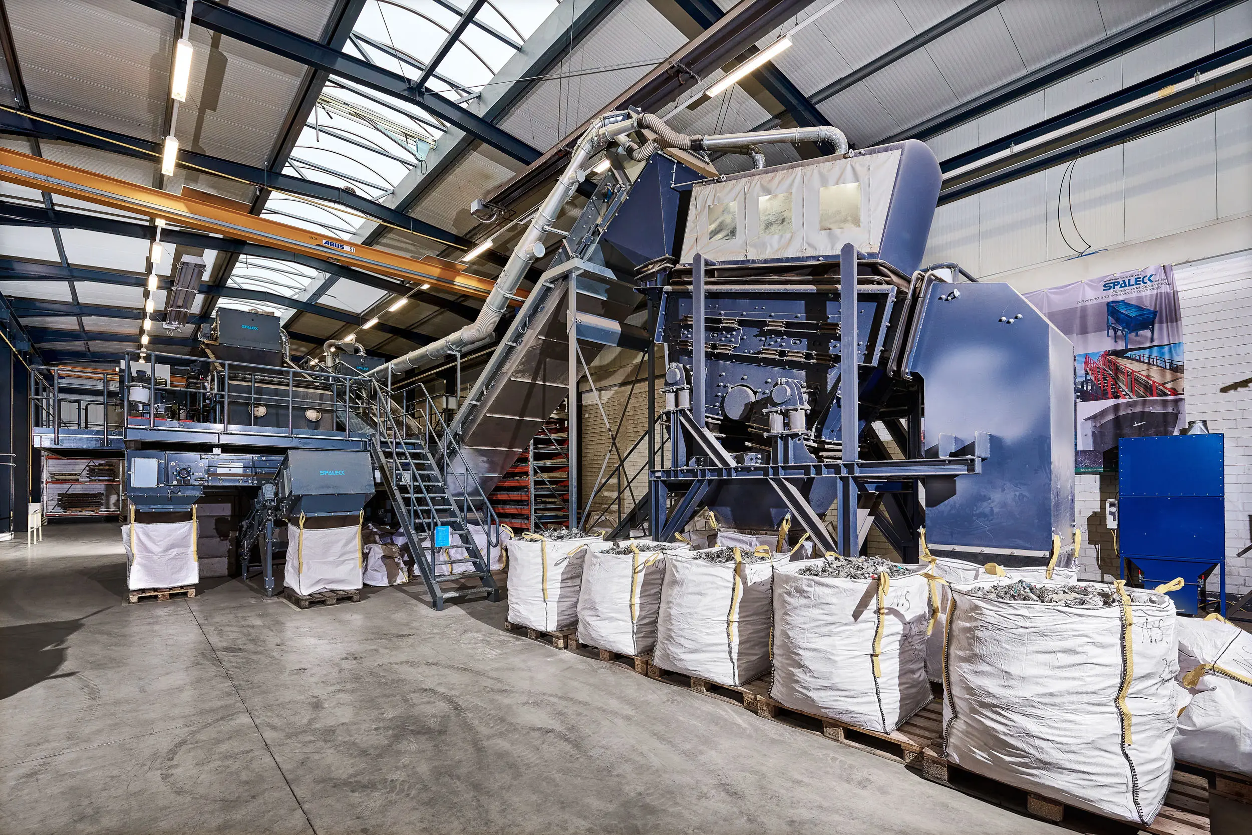 Testcentrum voor zeefmachines en recyclingtechniek bij fabrikant SPALECK