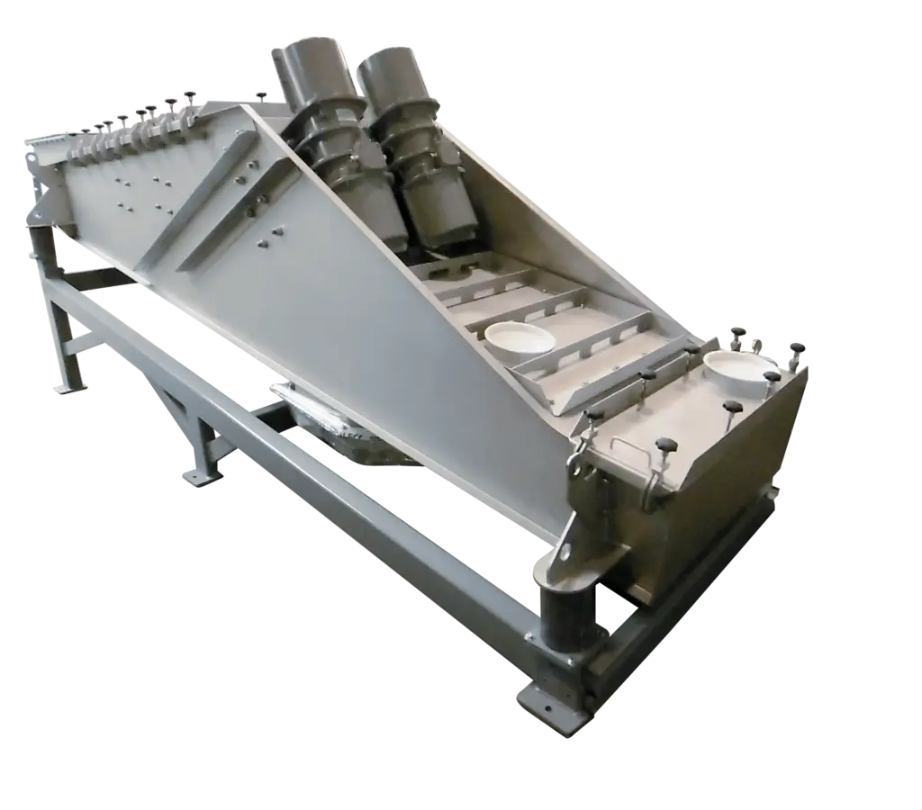 Industriële trilgoot met twee motoren voor materiaaltransport.