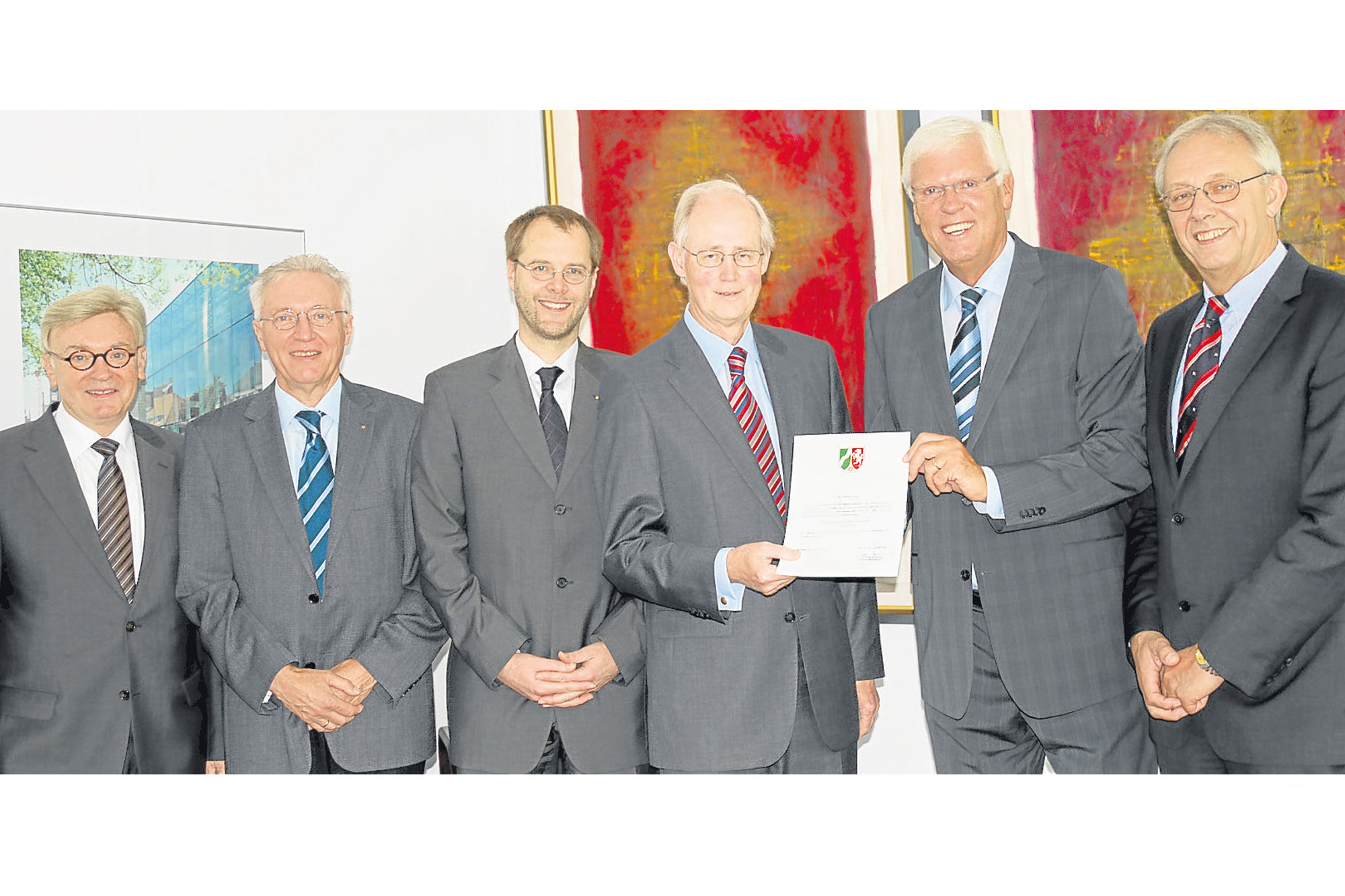 Groepsfoto ter gelegenheid van de oprichting van de Otto Spaleck-stichting voor innovatieve technologieën in 2012